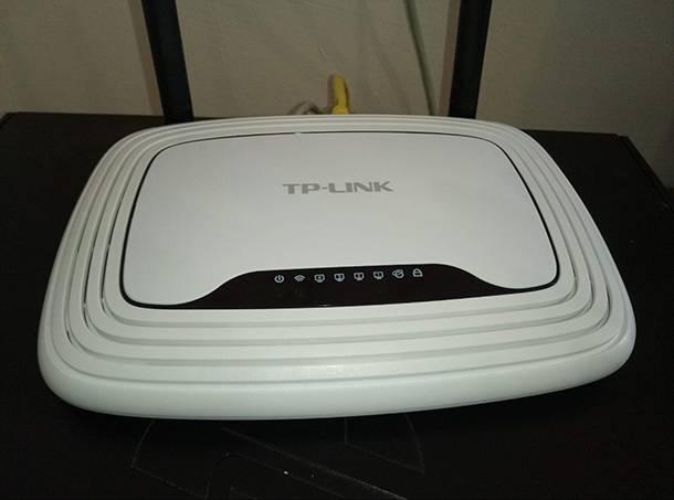 TP-link TL-WR841N. Wie wird Router über WLAN verbindet?