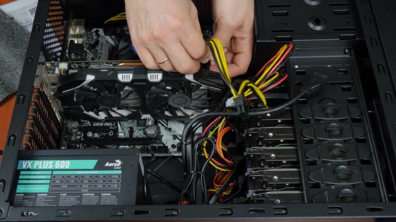 Connecting the PSU to the motherboard