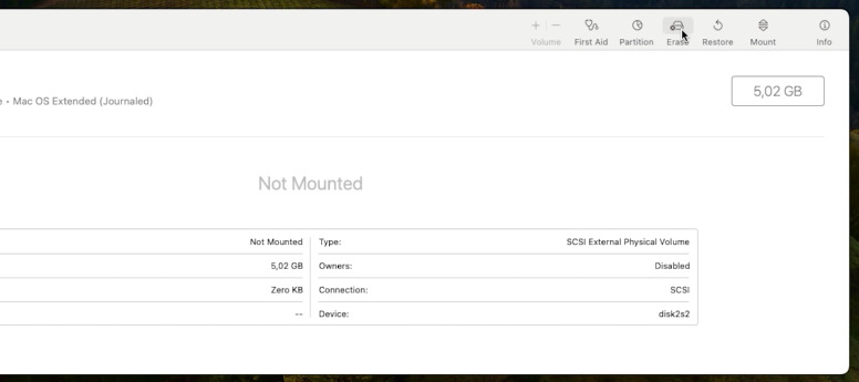 Mounting the virtual disk via Disk Utility Mounting the virtual disk via Disk Utility