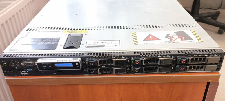 R610 в стандартной конфигурации R610 в стандартной конфигурации