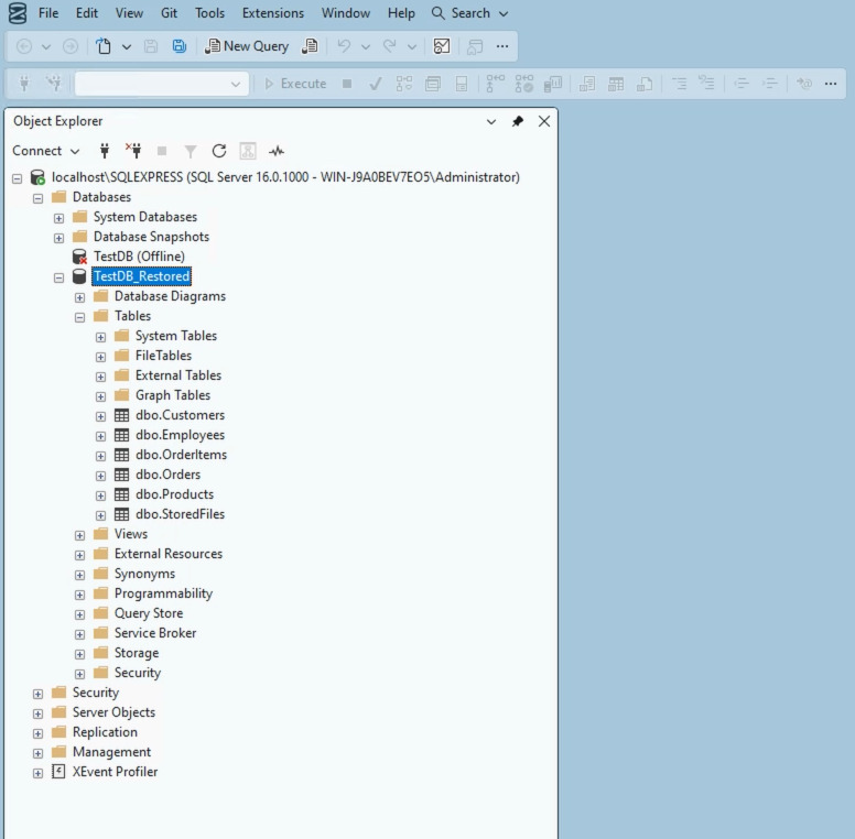 Windows Server 2022: Object Explorer - TestDB_Restored